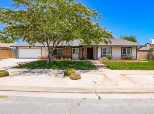 393 Makin Ave, Palmdale, CA 93551