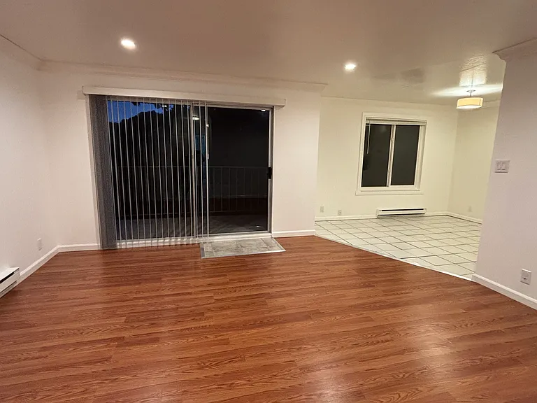 85 Kent Ct #21 — Photo 1