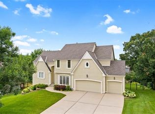 5620 Widmer Rd, Shawnee, KS 66216