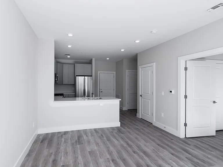 387 Park St #302 — Photo 13