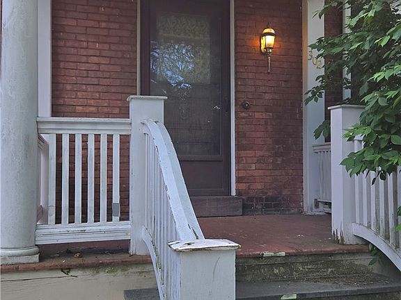 2nd image of 302 Field St