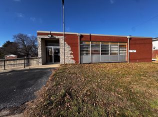 801 Range Ln #1A, East Saint Louis, IL