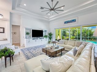 16 Willoughby Dr, Naples, FL 34110