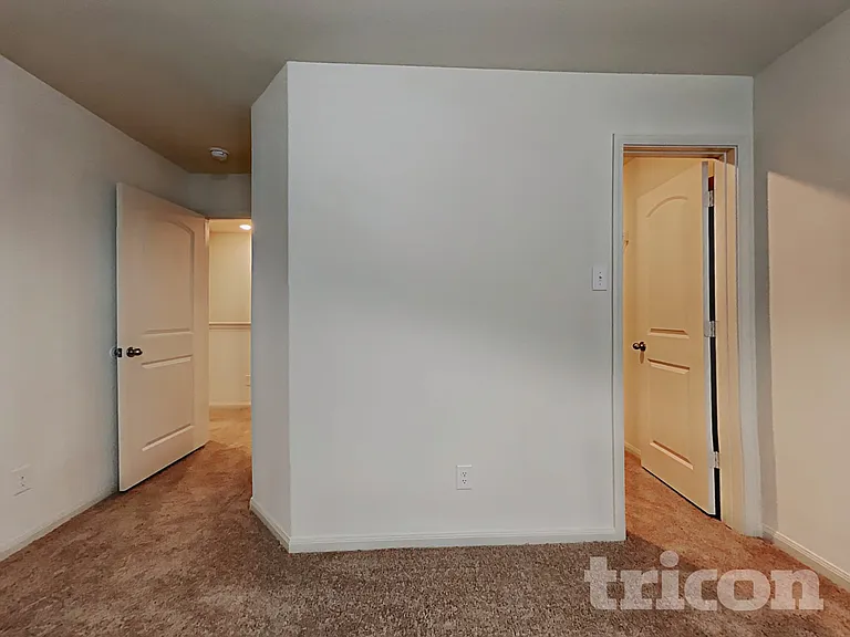 732 Shoal Crk — Photo 21