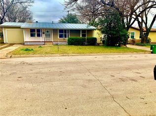 208 Cedar St, Hurst, TX 76053