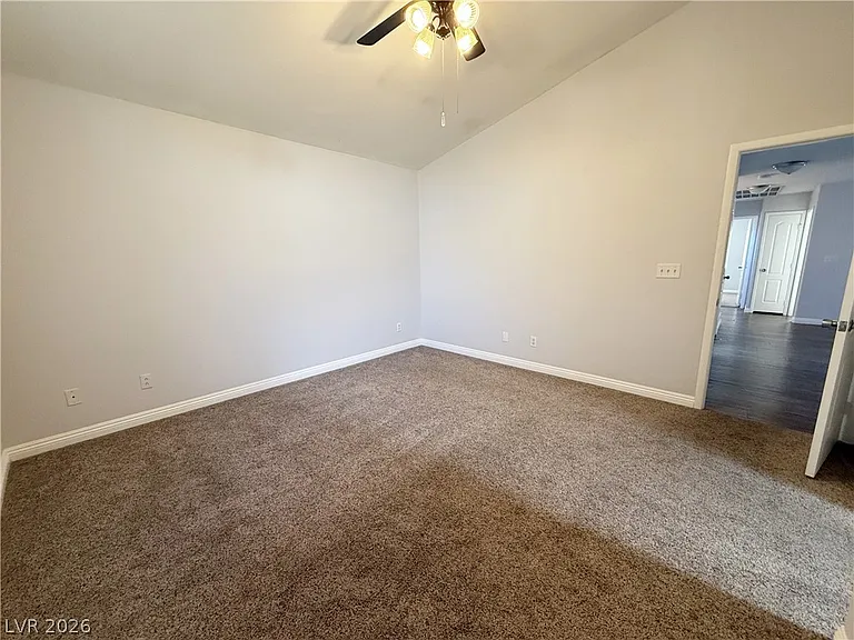 2185 Polynesia Cir — Photo 32