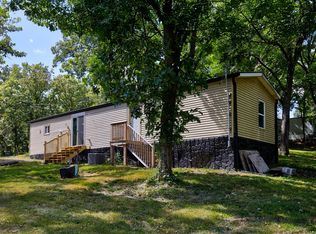 8447 Rosewood St, Dexter, IA 50070