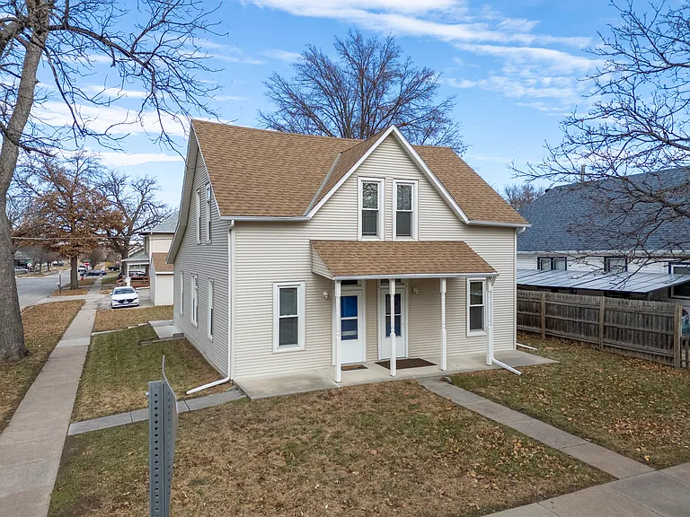 6602 Ballard Ave — Photo 2