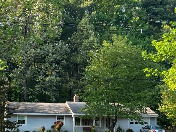 47 Eaton Rd, Framingham, MA 01701