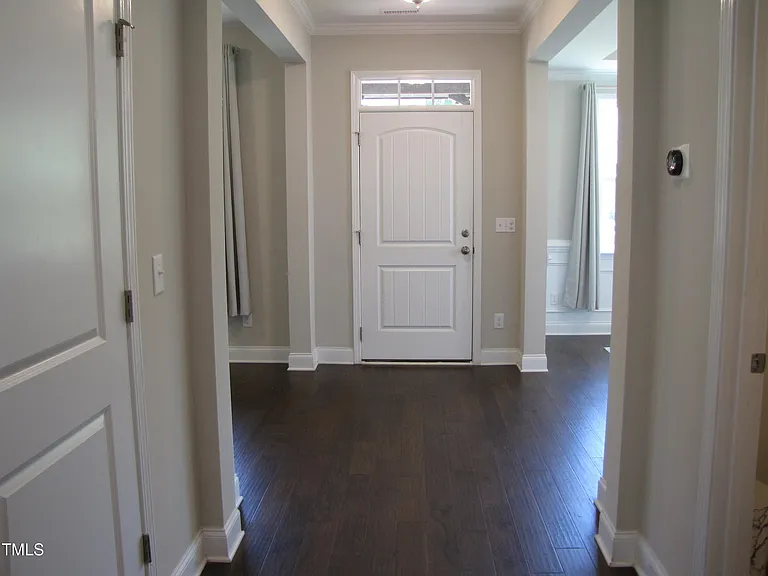 349 Papyrus Pl — Photo 2