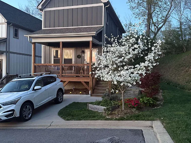 72 Wheeler Rd — Photo 1
