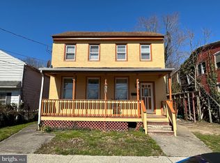 39 Yorke St, Salem, NJ 08079