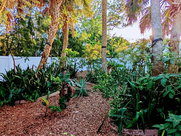 411 Audubon Dr #B — Photo 4