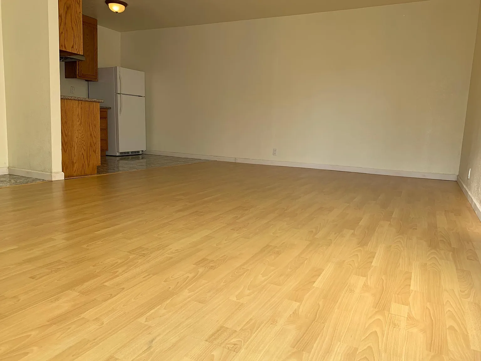 20736 Garden Ave photo 1