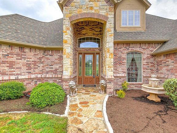 2nd image of 705 Mallard Pointe Dr