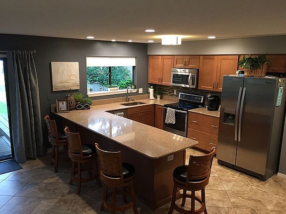 3rd image of 117 Clifford Dr