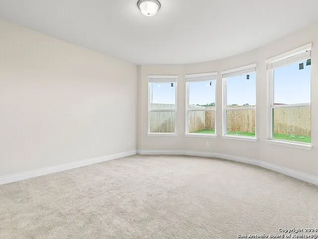 121 Inverness — Photo 15