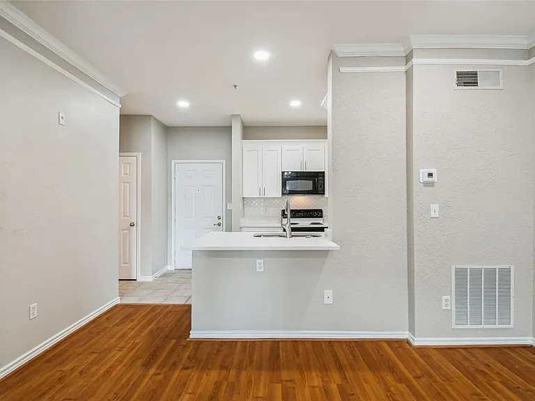 4307 Bayside Village Dr #104 — Photo 27