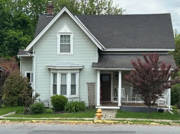 64 Brunswick Ave, Bloomsbury Boro, NJ 08804