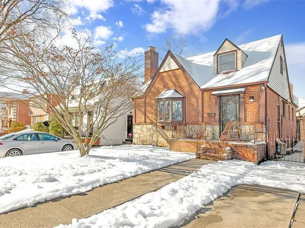 75-64 184th St, Fresh Meadows, NY 11366