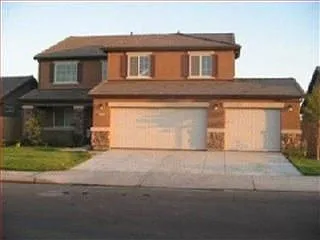 5419 W Pine Ave photo 1