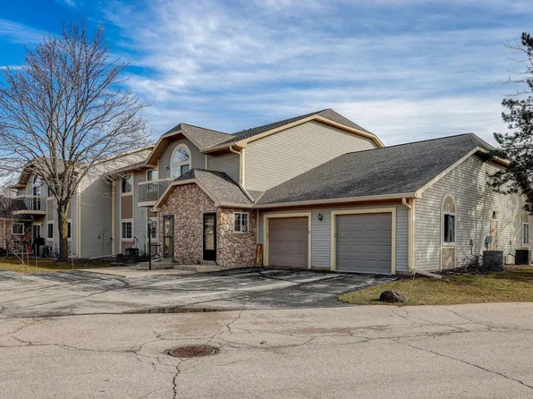 324 East Washington STREET #7, Slinger, WI 53086