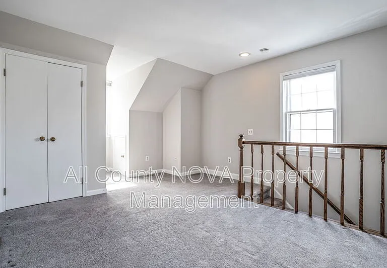 1203 Michigan Ct — Photo 19