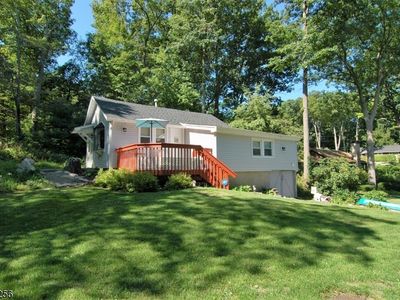 313 W Lakeshore Dr, Highland Lakes, NJ, 07422