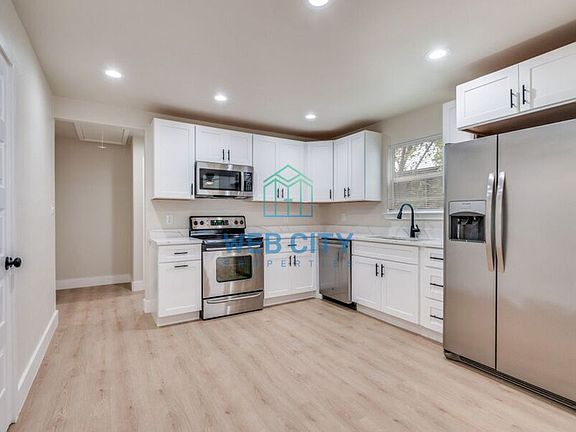 4th image of 2546 Kathleen Ave