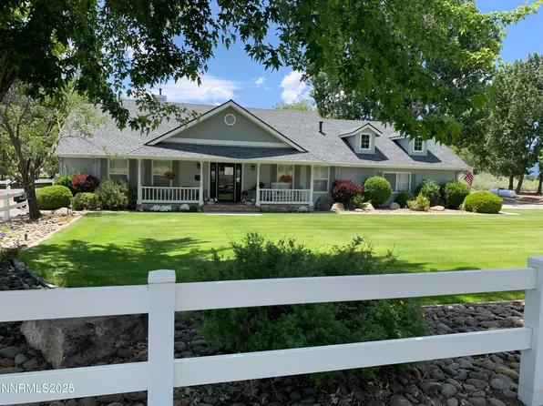1585 Buckeye Rd, Minden, NV 89423