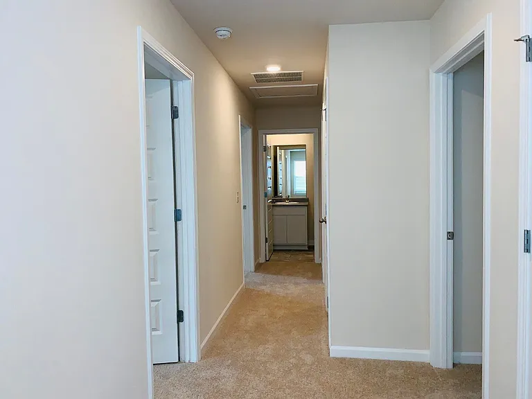 49 Lauritsen Way — Photo 16