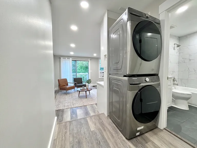 1719 Pearl St #1 — Photo 5