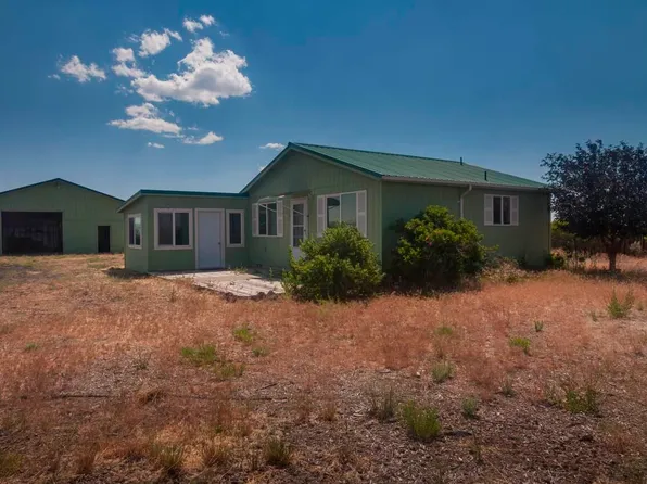 57282 Tinsel Rd, Christmas Valley, OR 97641