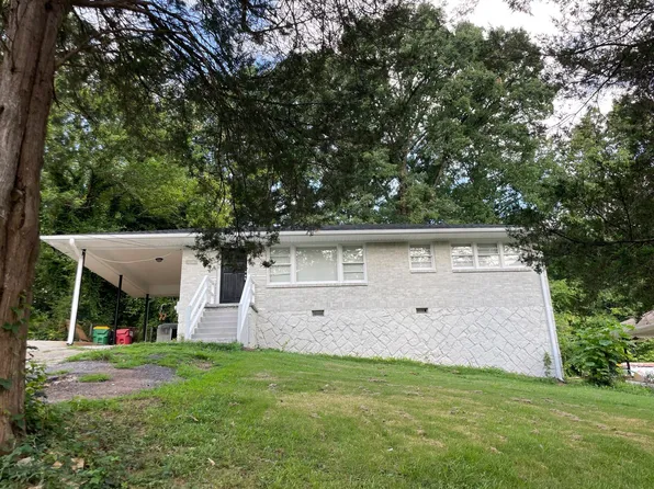 4555 Hillpine Rd, Forest Park, GA 30297