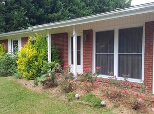 87 Cisco Rd, Asheville, NC 28805