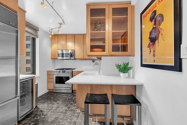 Sold by Corcoran | media 2