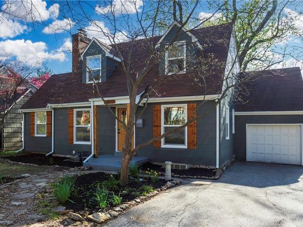 5232 Clark Dr, Roeland Park, KS 66205