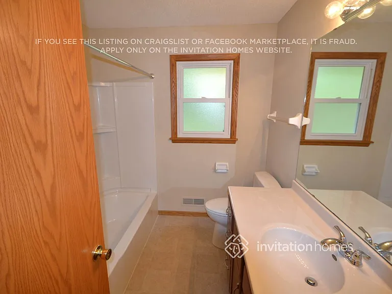 10142 99th Pl N — Photo 8
