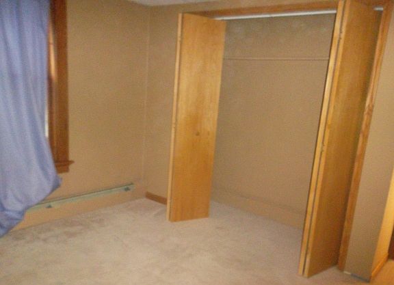 3rd image of 330 Saint Clair Ave