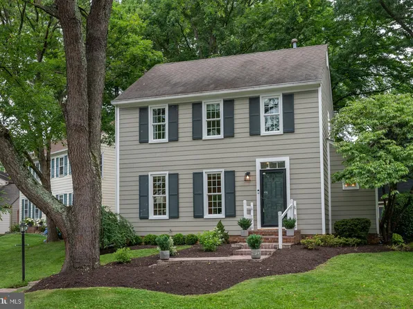 11670 Stockbridge Ln, Reston, VA 20194