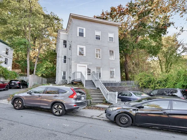 17 Franklin St, Fitchburg, MA 01420