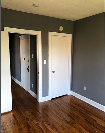 4th image of 150 Walnut Ave #3