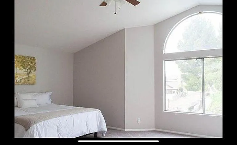 3315 Deaver Dr — Photo 2