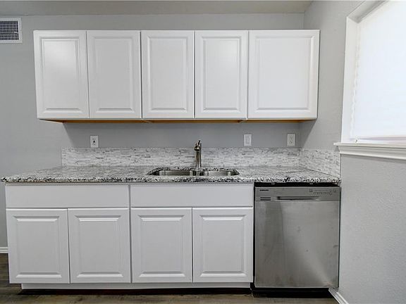 5th image of 7804 Burgundy Dr