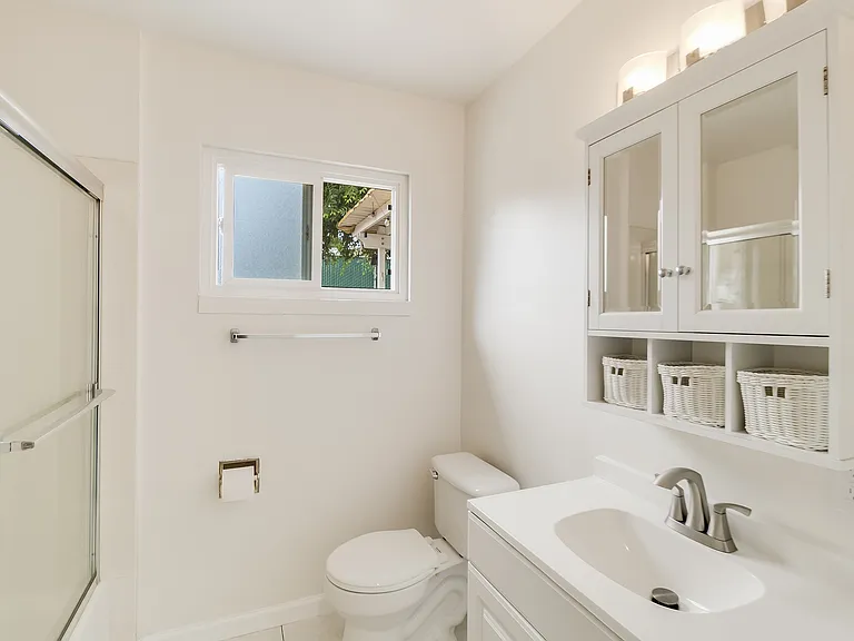 4060 Clayton Rd — Photo 28