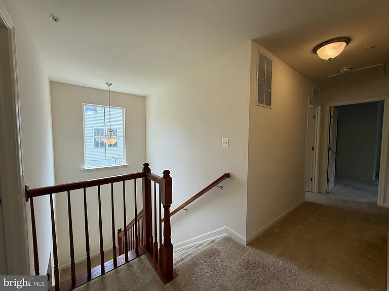 10215 Daventry Dr — Photo 32