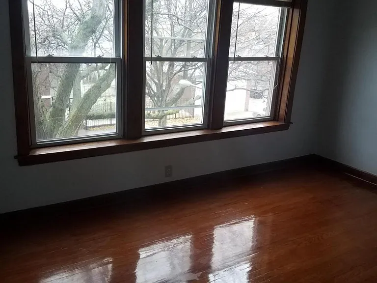 Living Room - 2 Bedroom