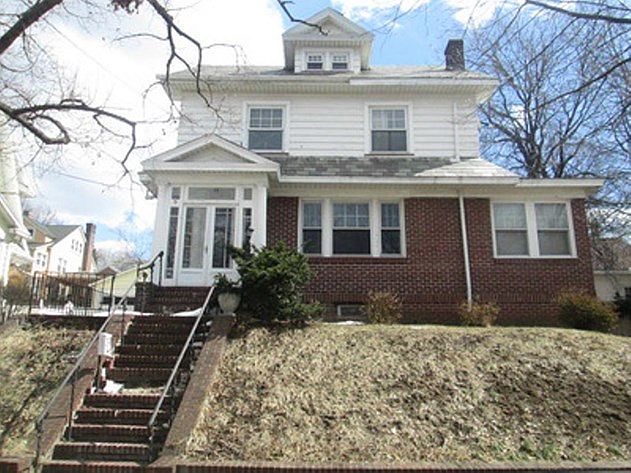 1st image of 297-299 Highland Ave