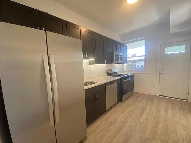 1055 W Columbia Ave #1E — Photo 15
