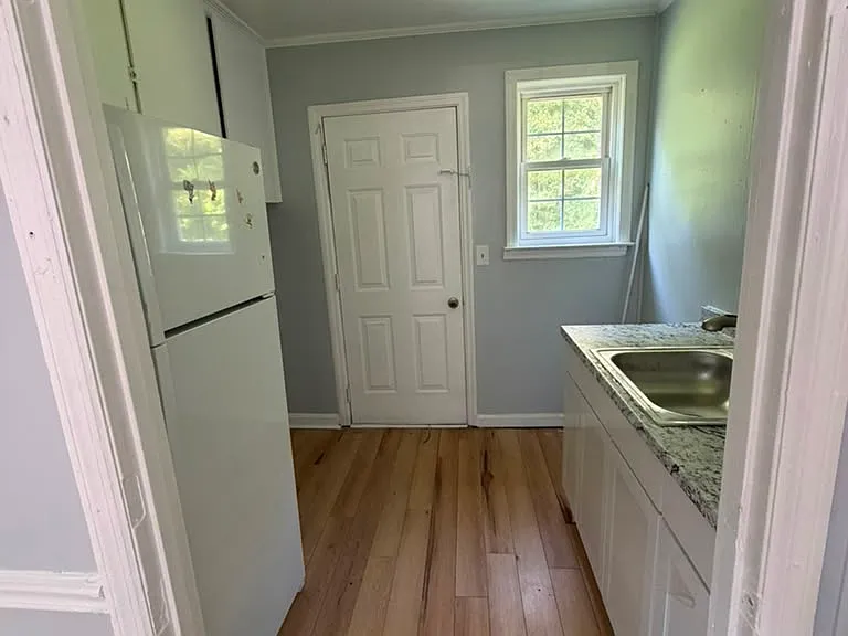 1217 Session St #A — Photo 3